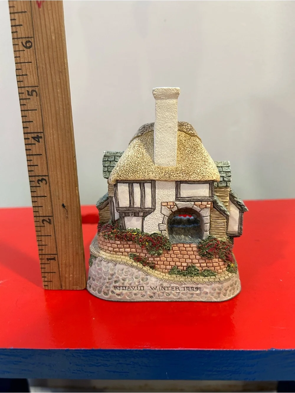 Vintage David Winter Wishing Falls Cottage Figurine John Hine Limited COA Signed